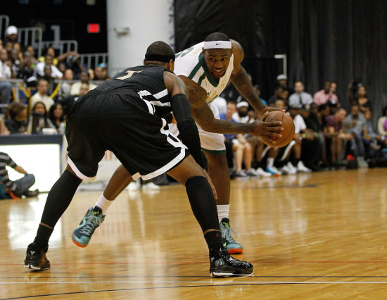 强的防守和 强的防守和