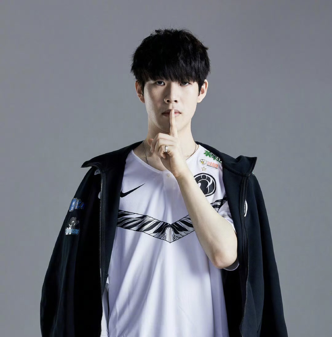 如今身价更 如今身价更