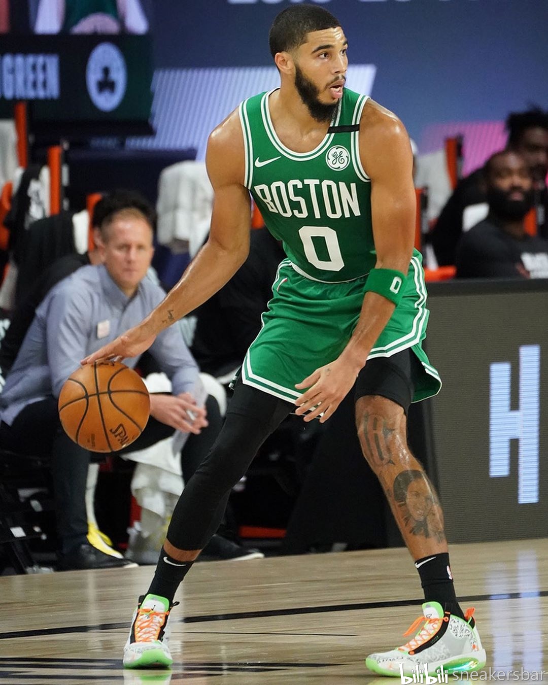 他多次在关 他多次在关